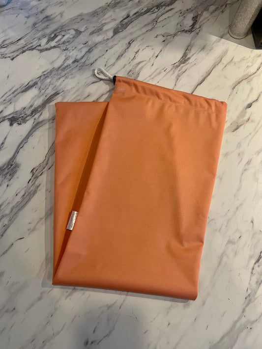 Sac poubelle à couche orangé à rabais